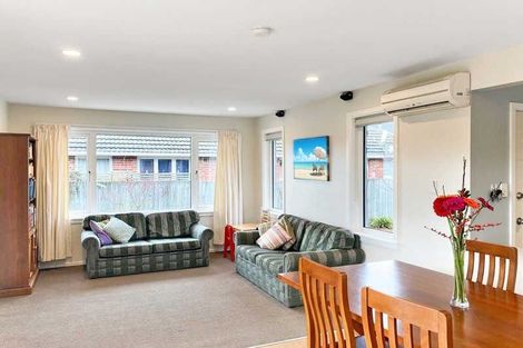Photo of property in 92 Kendal Avenue, Burnside, Christchurch, 8053