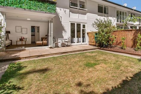 Photo of property in 2/78 Holly Road, St Albans, Christchurch, 8014