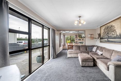 Photo of property in 8 Mackenzie Street, Winton, 9720