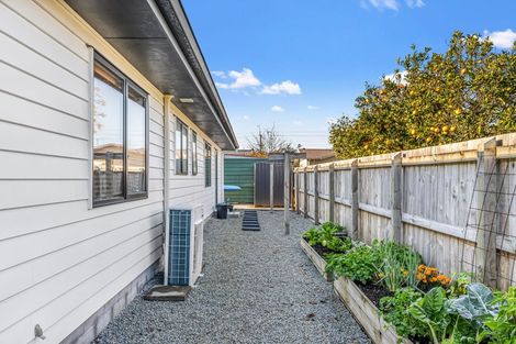 Photo of property in 16a De Lautour Road, Kaiti, Gisborne, 4010