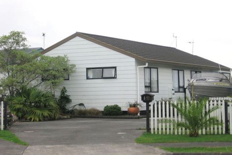 Photo of property in 9 Lacebark Court, Titirangi, Auckland, 0604