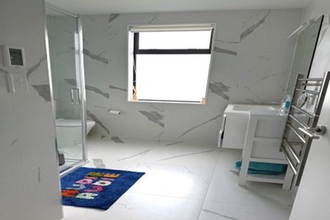 Photo of property in 2 Nga Tutu Place, Belmont, Auckland, 0622