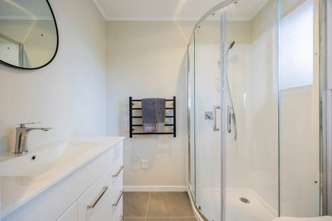Photo of property in 9 Luanda Drive, Ranui, Auckland, 0612