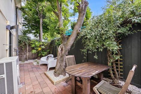 Photo of property in 5 Gracefield Avenue, Christchurch Central, Christchurch, 8013