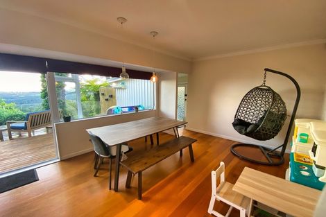 Photo of property in 114 Scenic Drive, Titirangi, Auckland, 0604