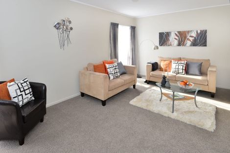 Photo of property in 2/46 Granville Drive, Massey, Auckland, 0614