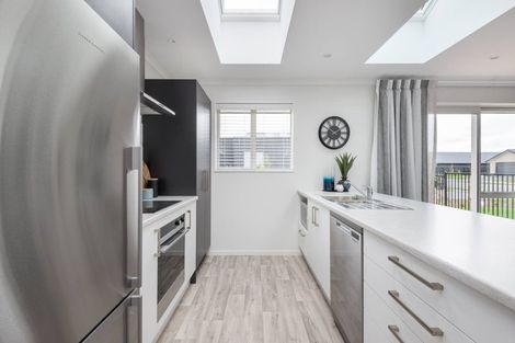 Photo of property in 104h Johns Road, Belfast, Christchurch, 8051