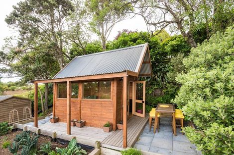 Photo of property in 35 Reuben Avenue, Brooklyn, Wellington, 6021