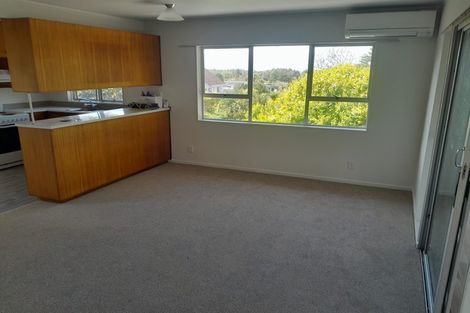 Photo of property in 1/2 Northwick Place, Hillcrest, Auckland, 0627