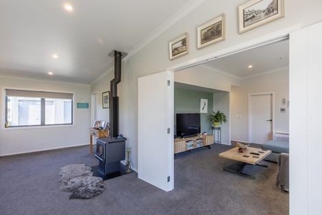 Photo of property in 81 Kyle Road, Waipukurau, 4281