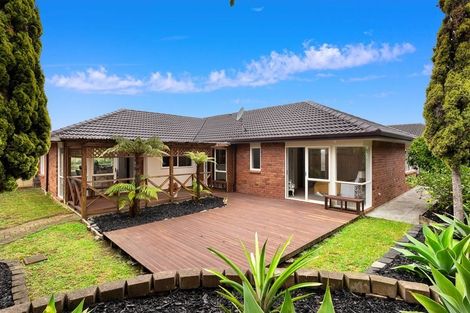 Photo of property in 54 Hillwell Drive, Henderson, Auckland, 0612