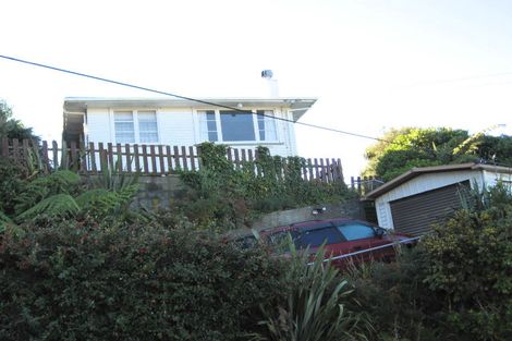 Photo of property in 57 Salford Street, Newlands, Wellington, 6037