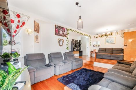 Photo of property in 86 Harrington Road, Henderson, Auckland, 0610