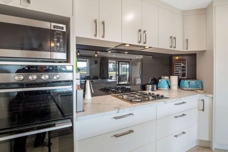 Photo of property in 1 Morrell Street, Tawhero, Whanganui, 4501