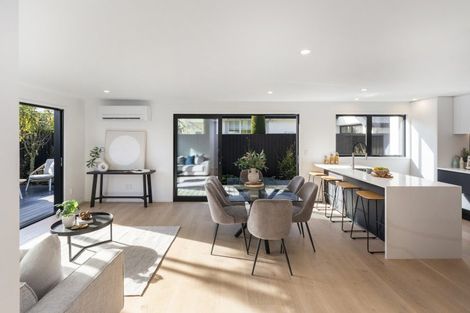 Photo of property in 2/61 Murray Place, St Albans, Christchurch, 8014