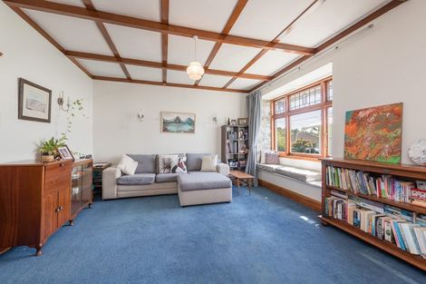 Photo of property in 129 Tipahi Street, Nelson South, Nelson, 7010