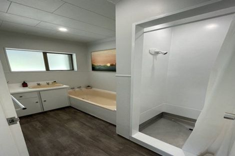 Photo of property in 37 Herekawe Drive, Spotswood, New Plymouth, 4310