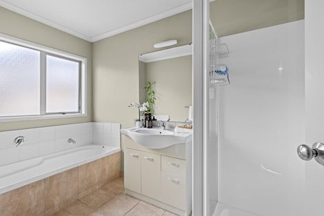 Photo of property in 11 Totara Views Drive, Red Beach, 0932