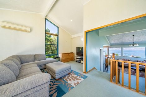 Photo of property in 16 Shalimar Crescent, Khandallah, Wellington, 6035