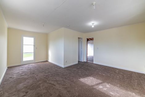 Photo of property in 18 Acacia Street, Kelvin Grove, Palmerston North, 4414