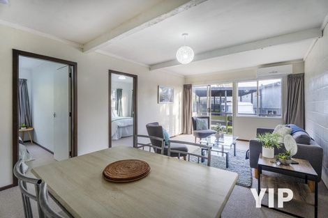 Photo of property in 15f2 Bloomsbury Grove, Newlands, Wellington, 6037