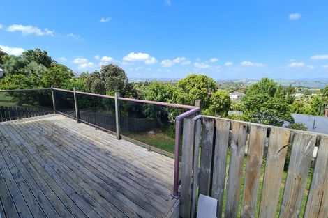 Photo of property in 18 Commins Road, Onerahi, Whangarei, 0110