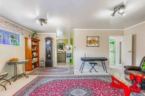 Photo of property in 3a/1 Kirrie Avenue, Te Atatu South, Auckland, 0610