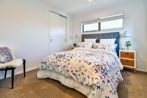 Photo of property in 9 Waituarua Drive, Takanini, 2112