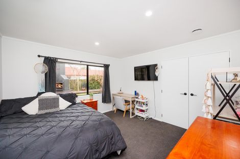 Photo of property in 28 Jefferson Crescent, Milson, Palmerston North, 4414