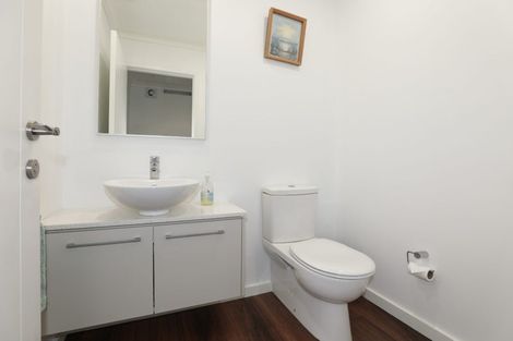 Photo of property in 49 Chateau Crescent, Rangatira Park, Taupo, 3330