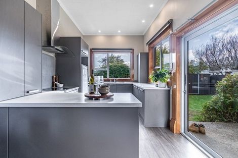 Photo of property in 100 Robertson Street, Richmond, Invercargill, 9810