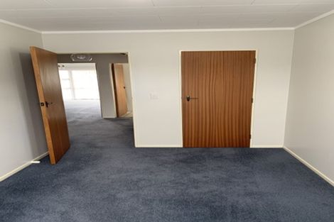 Photo of property in 48f1- Kowhai Avenue, Ebdentown, Upper Hutt, 5018