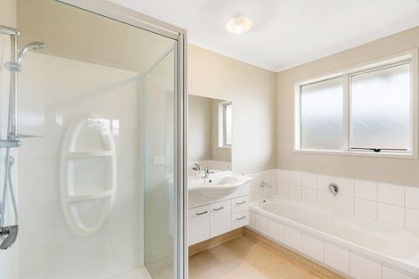 Photo of property in 17f Meeanee Road, Taradale, Napier, 4112