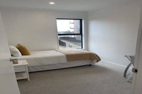 Photo of property in 10 Hema Road, Hobsonville, Auckland, 0616