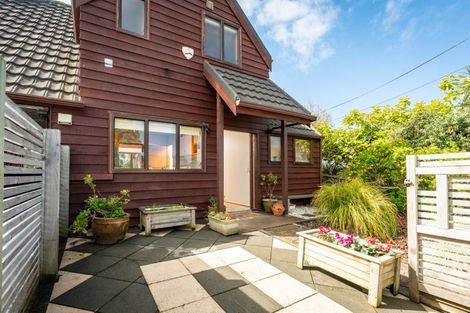 Photo of property in 2/10 Paeroa Street, Newtown, Wellington, 6021