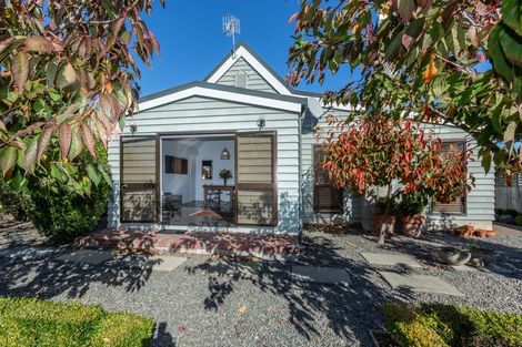 Photo of property in 120 Avondale Road, Taradale, Napier, 4112