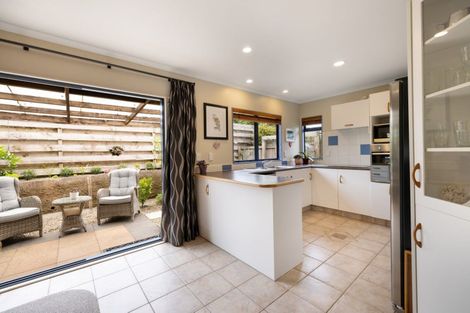 Photo of property in 291 Gravatt Road, Papamoa Beach, Papamoa, 3118