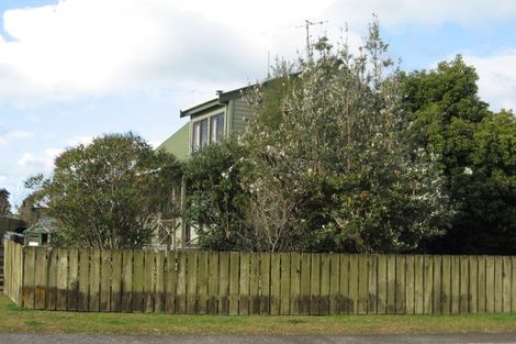 Photo of property in 123 Mckellar Place, Whangamata, 3620
