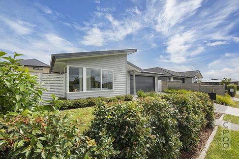 Photo of property in 31 Pitoitoi Drive, Riverhead, 0820