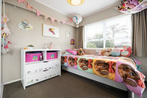 Photo of property in 32 Cecil Street, St Andrews, Hamilton, 3200