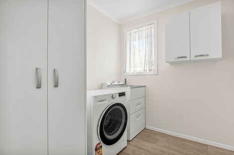 Photo of property in 21 Matipo Place, Edgecumbe, 3120