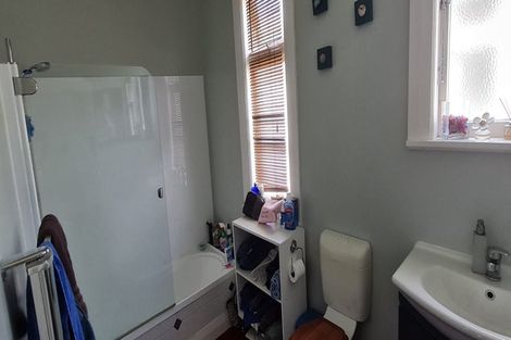 Photo of property in 102 Standen Street, Karori, Wellington, 6012