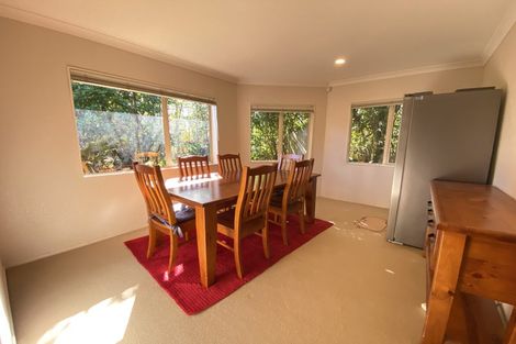 Photo of property in 6e Clearwater Cove, West Harbour, Auckland, 0618