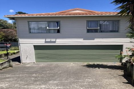 Photo of property in 15 Loughanure Place, Massey, Auckland, 0614