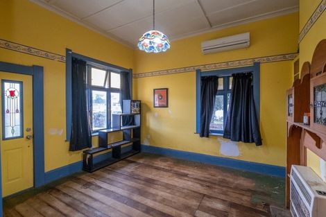 Photo of property in 60 Collins Street, Hawera, 4610