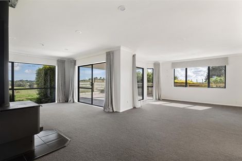 Photo of property in 139 Ostrich Farm Road, Pukekohe, 2676