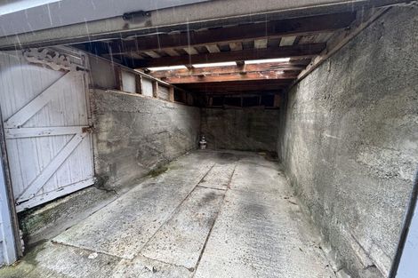 Photo of property in 40 Sunshine Avenue, Karori, Wellington, 6012