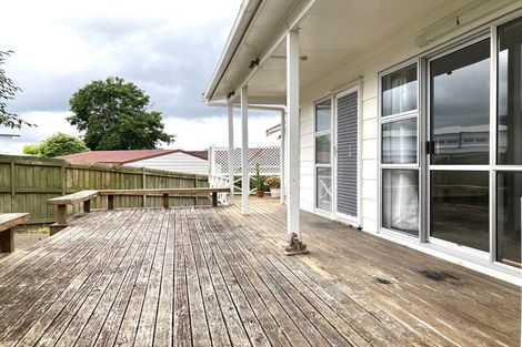 Photo of property in 67 Nui Mana Place, Te Atatu South, Auckland, 0610