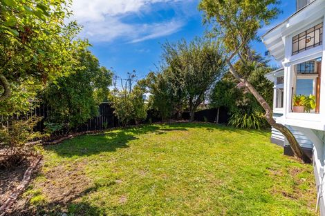 Photo of property in 136 North Avon Road, Richmond, Christchurch, 8013