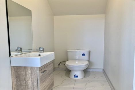 Photo of property in 15a Garelja Road, Henderson, Auckland, 0612